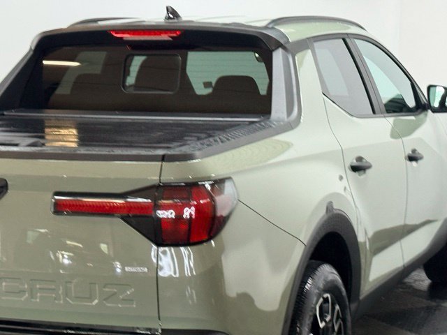 Certified 2024 Hyundai Santa Cruz SEL w/ Activity Package AWD/4WD image 12