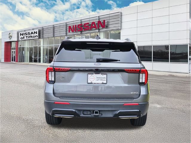 Used 2025 Ford Explorer ST-Line w/ ST-Line Street Pack image 5