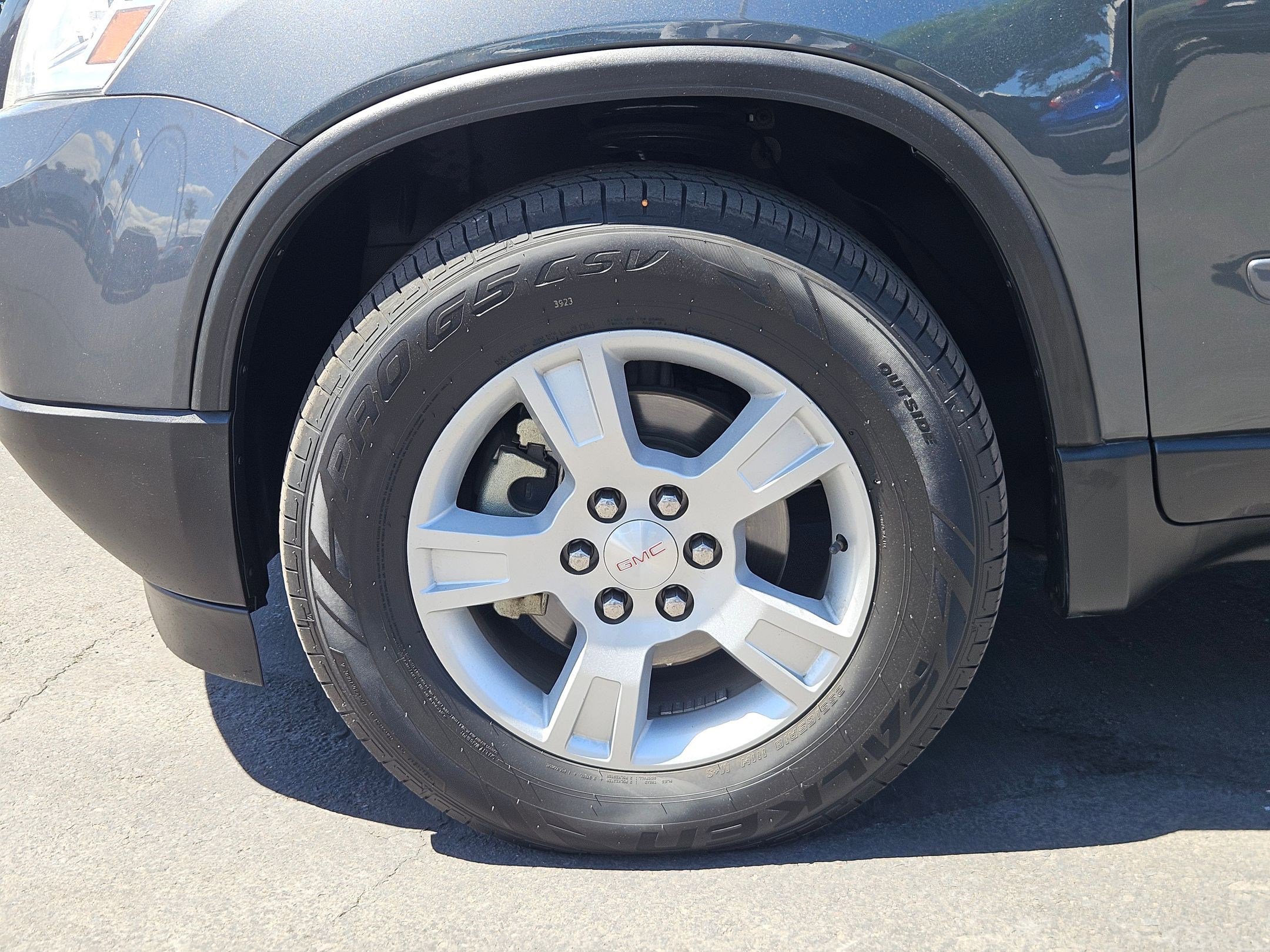 Used 2011 GMC Acadia SL w/ Preferred Package image 10