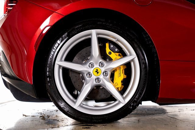 Used 2022 Ferrari F8 Tributo image 18