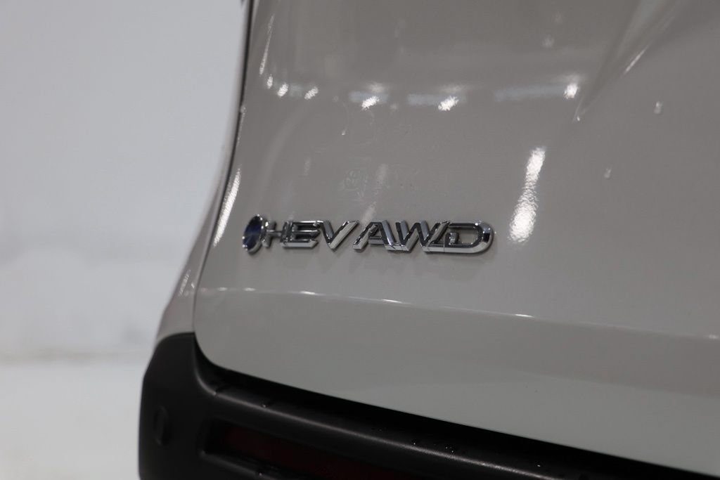 Used 2025 Toyota Sienna XLE w/ XLE Plus Package AWD/4WD image 14
