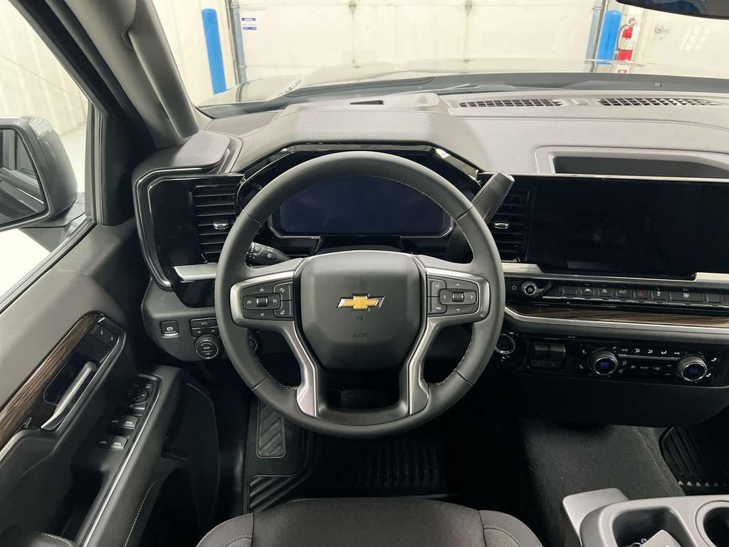 New 2026 Chevrolet Silverado 1500 LT AWD/4WD image 11