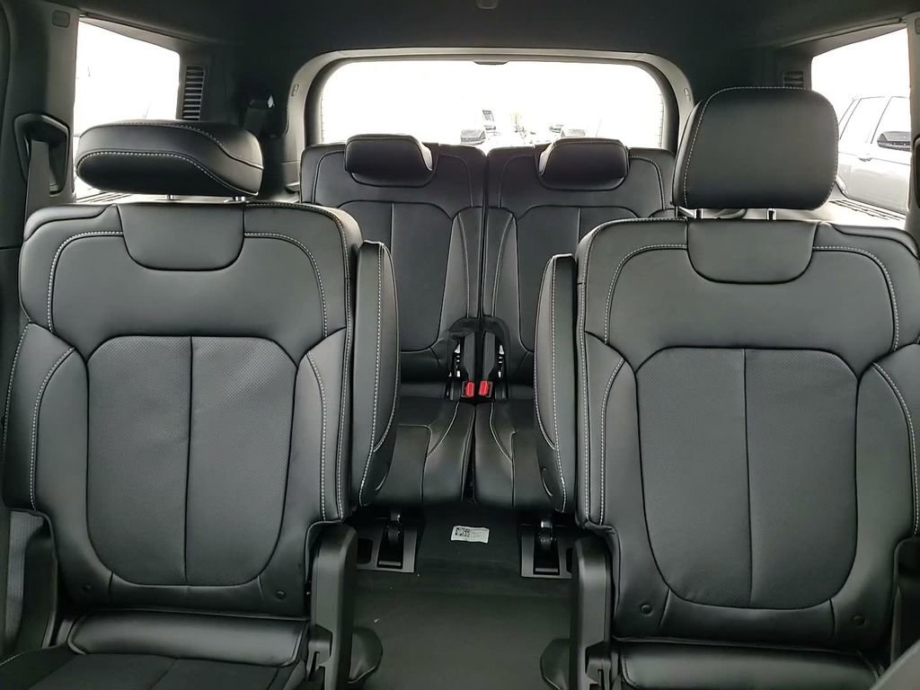 New 2026 Jeep Grand Cherokee L Limited image 32