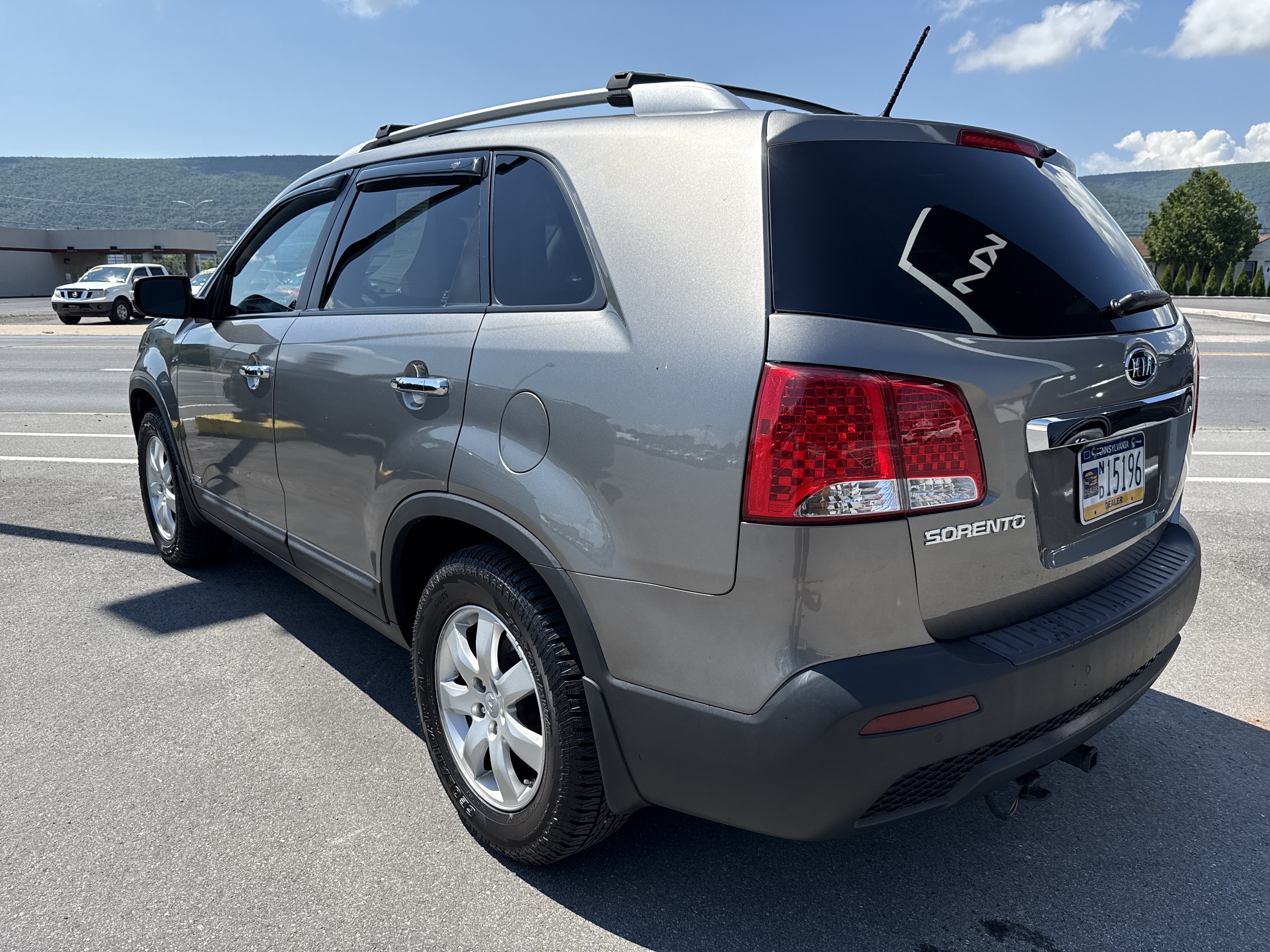 Used 2012 Kia Sorento LX w/ Convenience Pkg AWD/4WD image 6