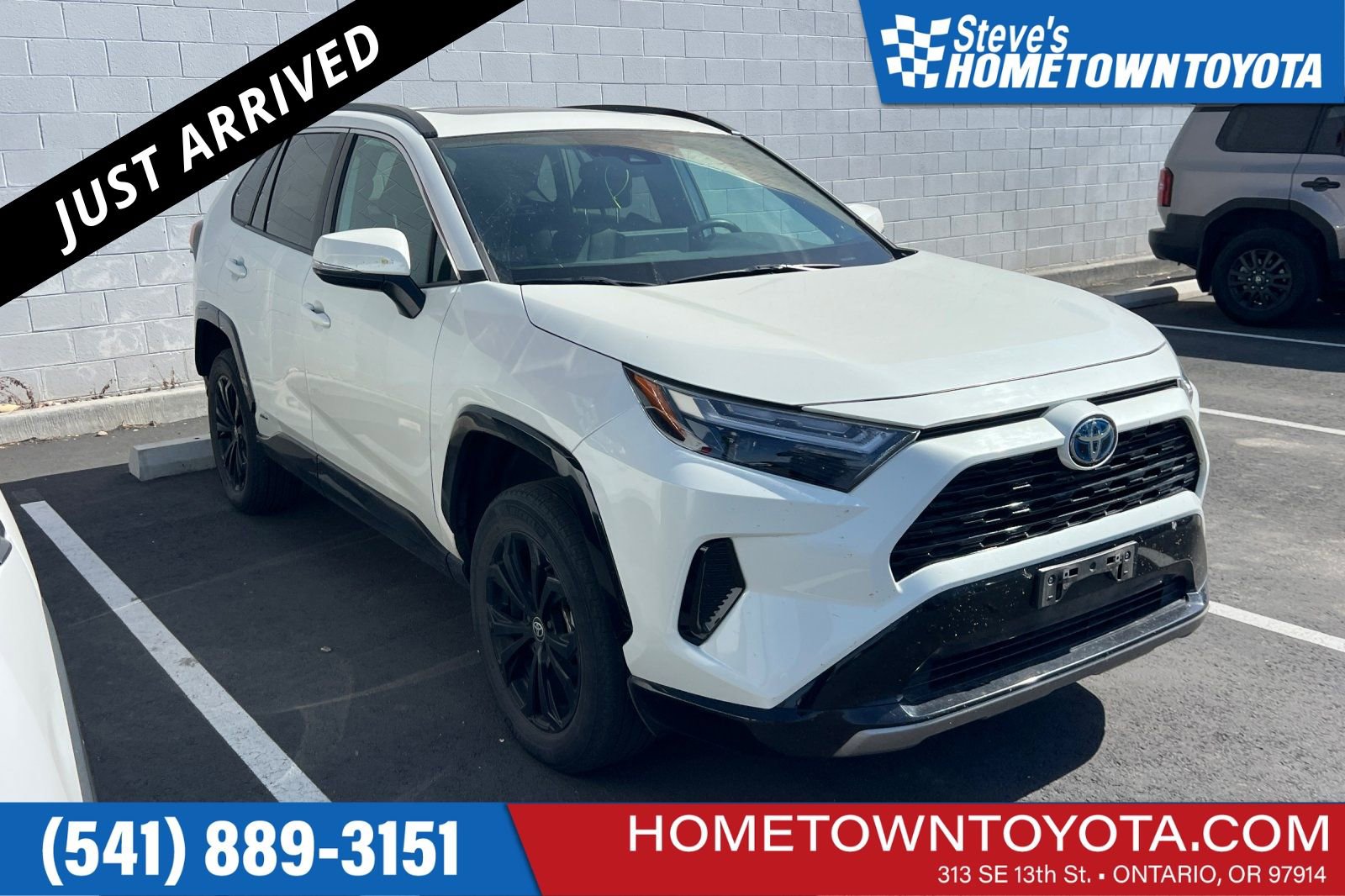 Used 2022 Toyota RAV4 SE w/ Convenience Package AWD/4WD image 1