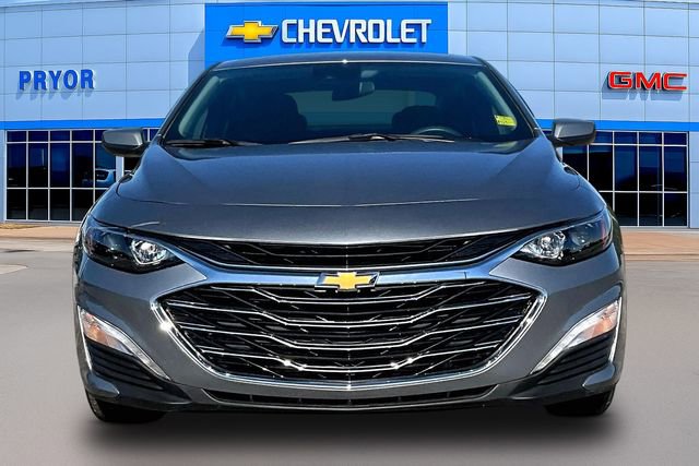 Used 2025 Chevrolet Malibu LT FWD image 2