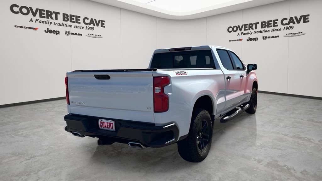 Used 2025 Chevrolet Silverado 1500 LT Trail Boss w/ Convenience Package II image 9