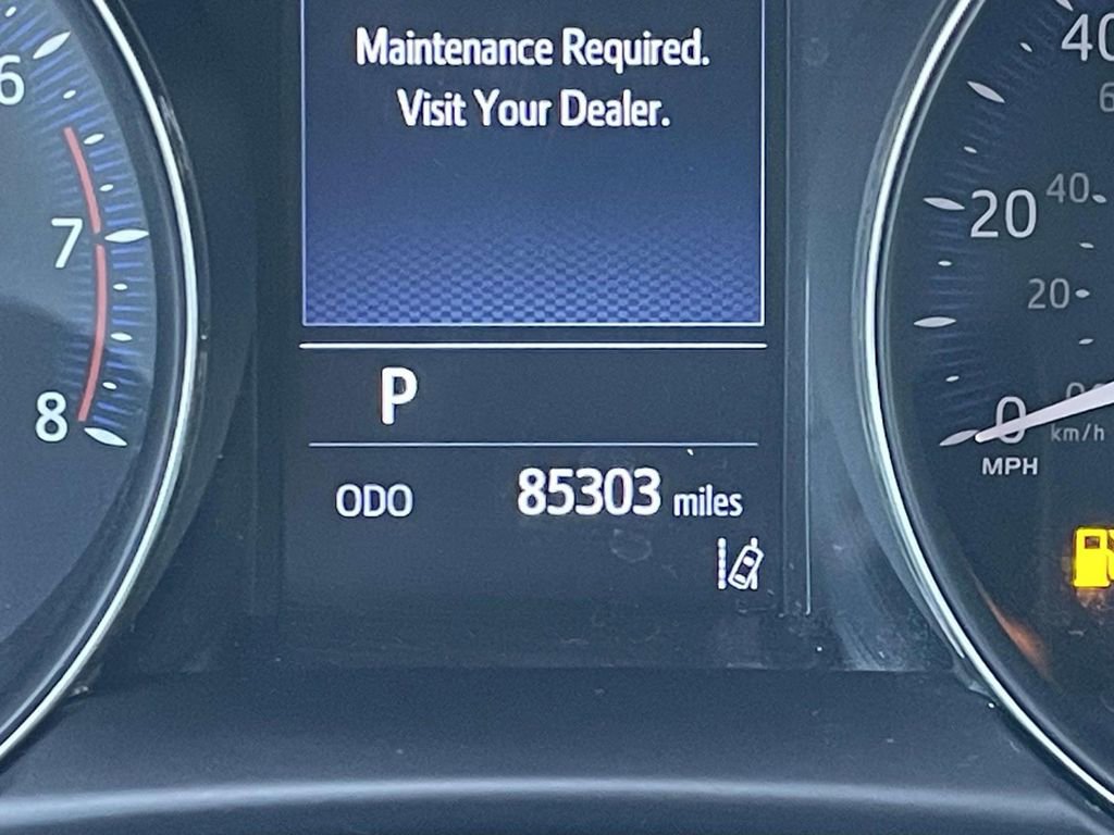 Used 2021 Toyota C-HR LE image 36