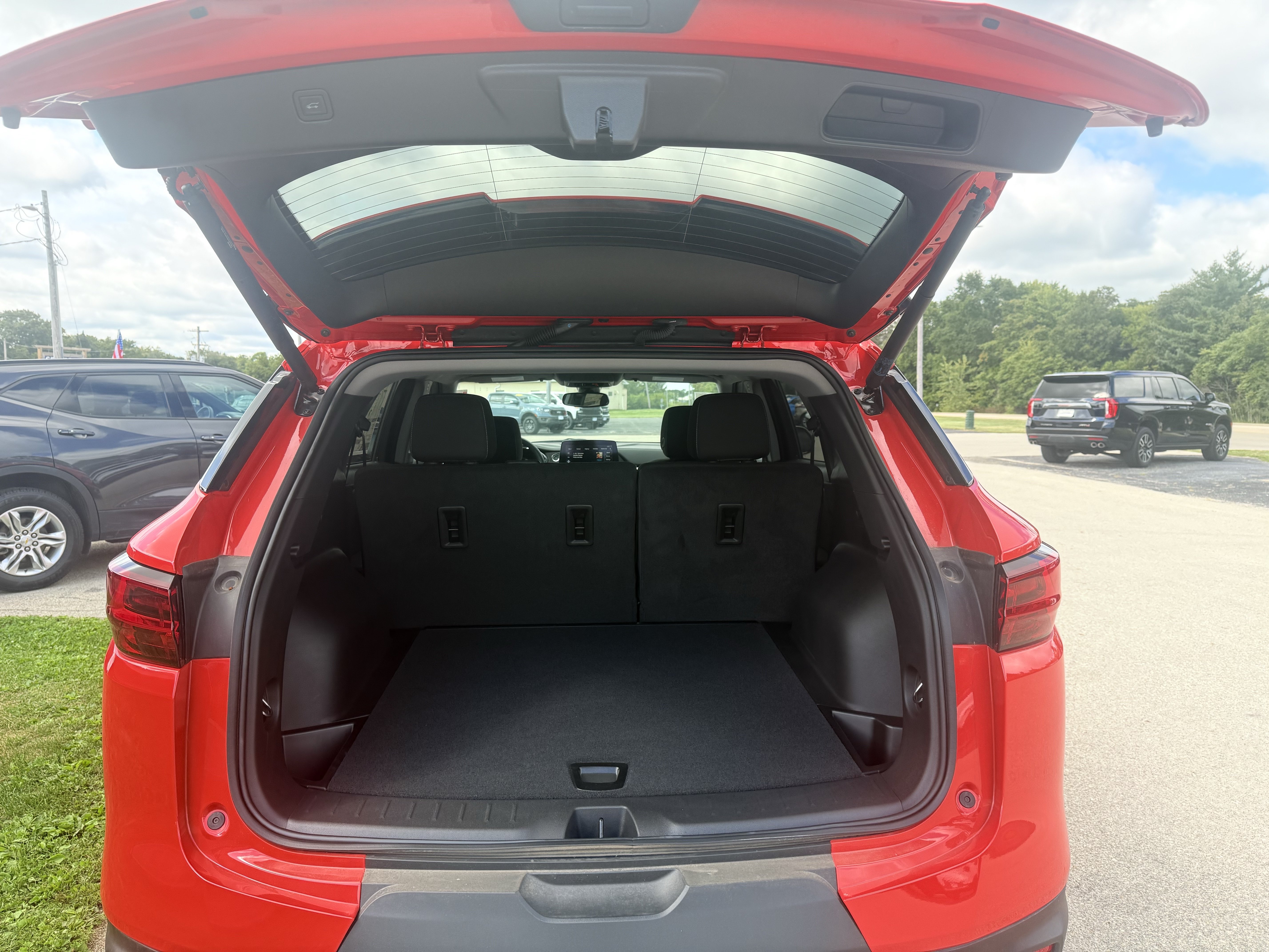 New 2025 Chevrolet Blazer LT w/ Convenience Package FWD image 20