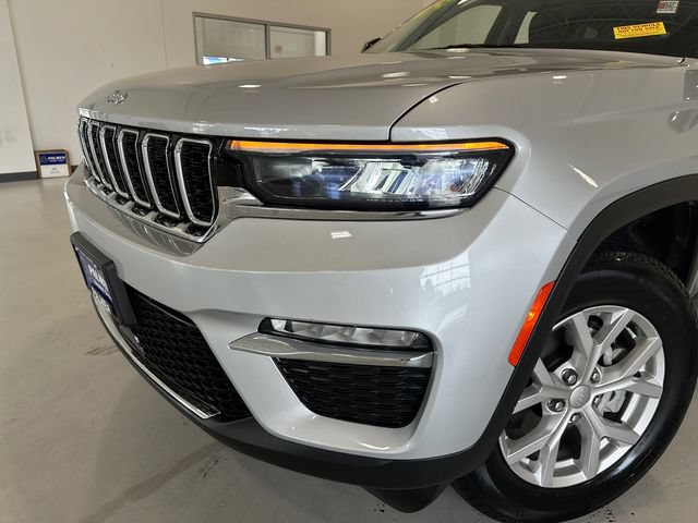 Used 2024 Jeep Grand Cherokee Limited AWD/4WD image 9
