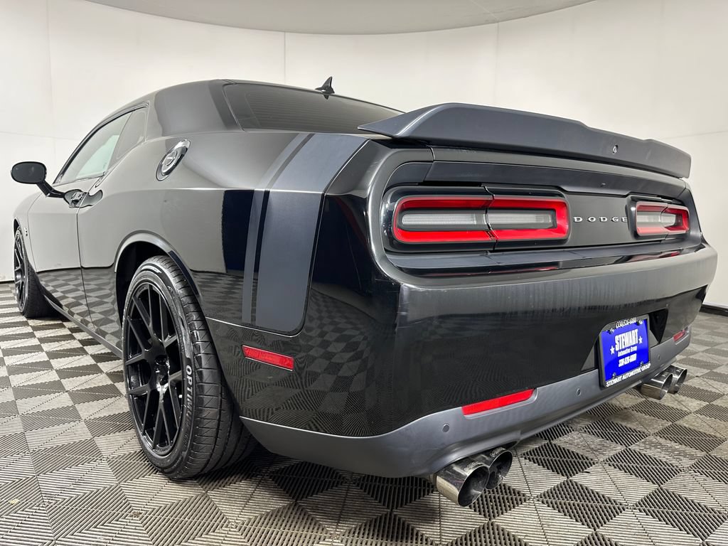 Used 2015 Dodge Challenger R/T Scat Pack RWD image 3