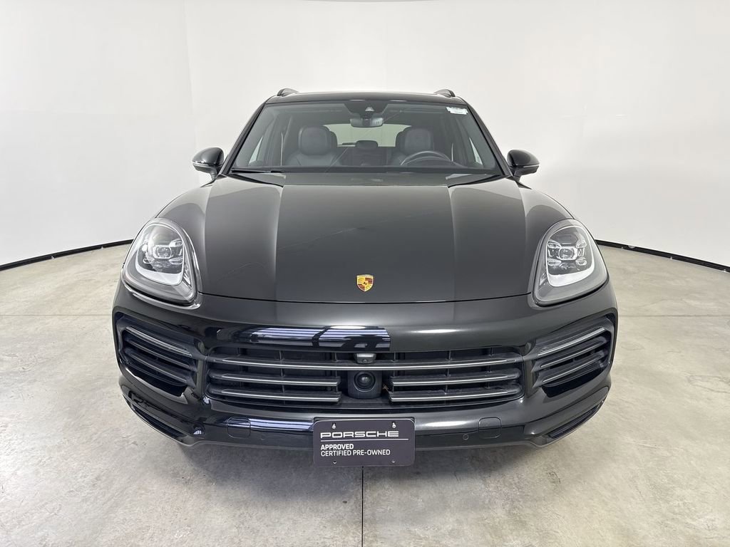 Certified 2023 Porsche Cayenne Platinum Edition image 10