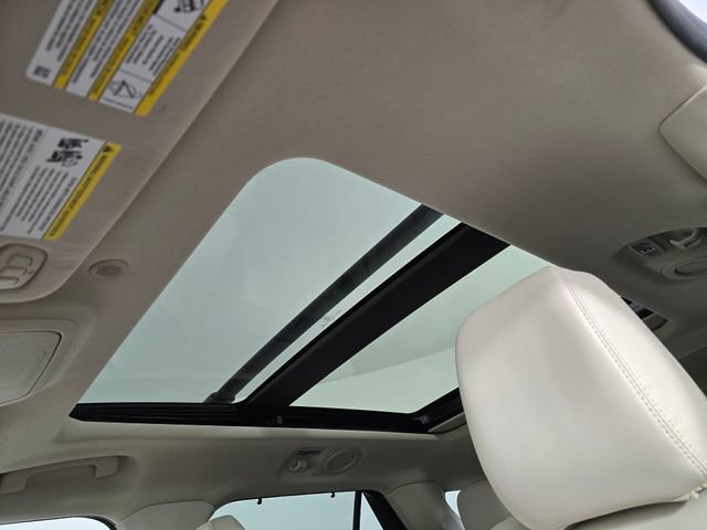 Certified 2023 Ford Explorer Platinum w/ Technology Package AWD/4WD image 28