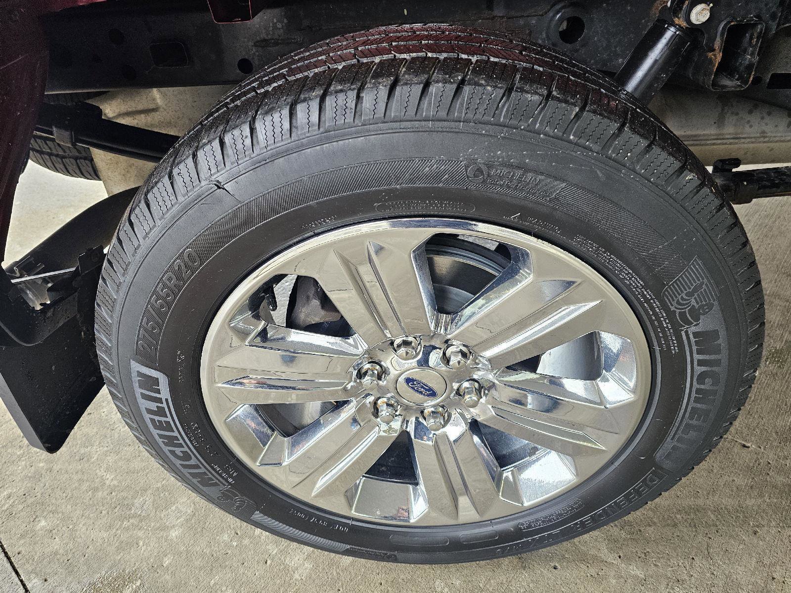 Used 2018 Ford F150 Lariat w/ Equipment Group 502A Luxury image 10