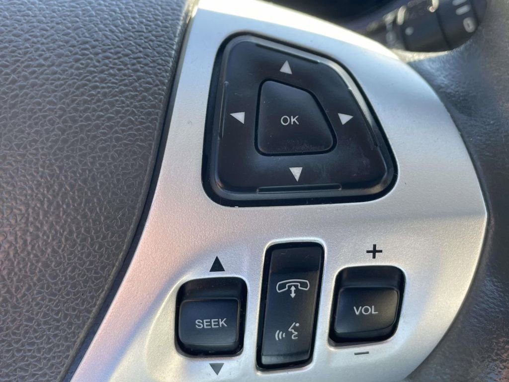 Used 2011 Ford Edge Limited image 22