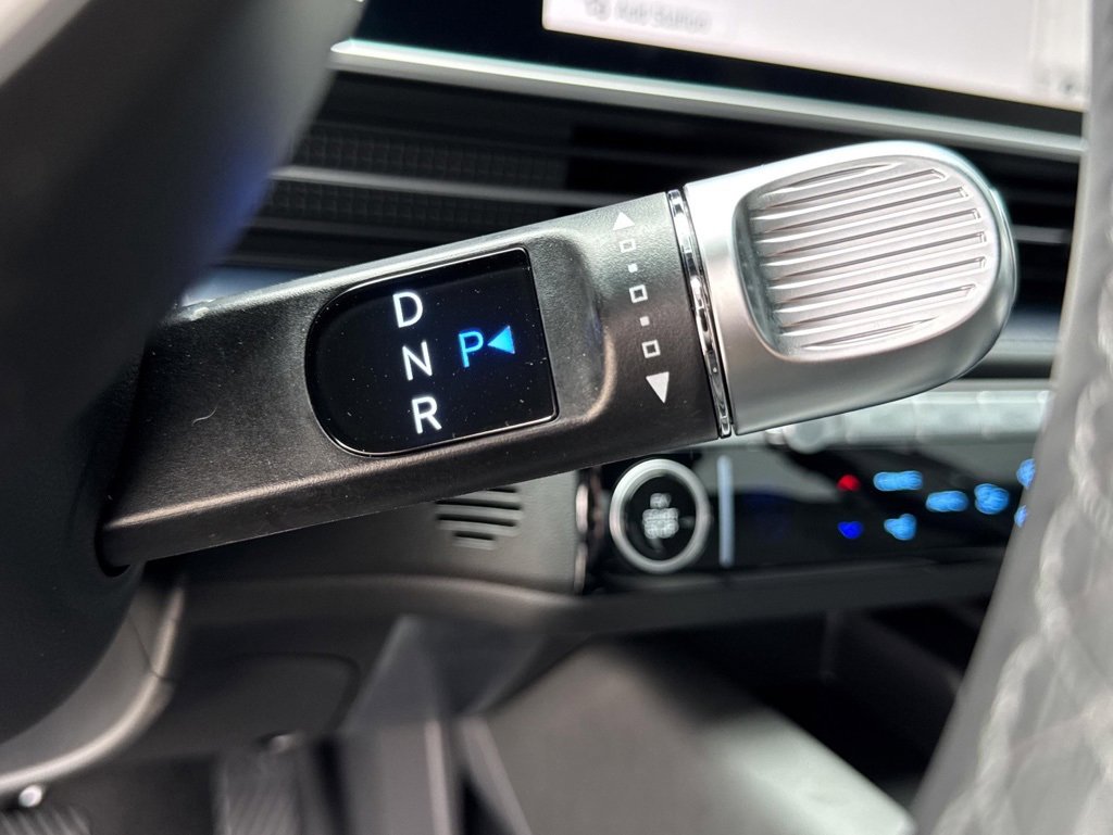 New 2025 Hyundai Ioniq 6 SE image 5