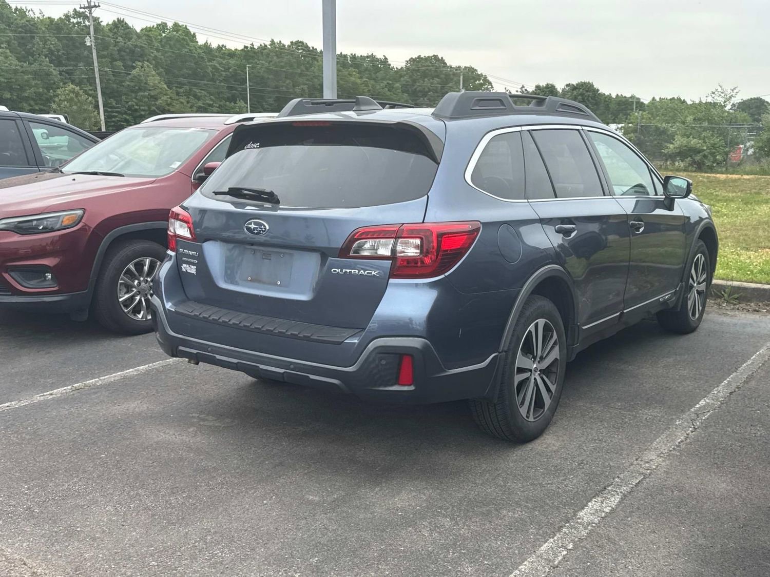 Used 2018 Subaru Outback 2.5i Limited AWD/4WD image 11