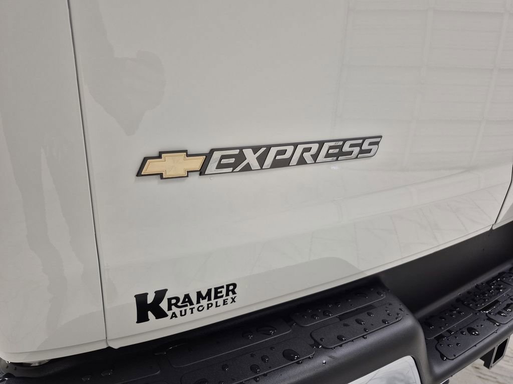 New 2025 Chevrolet Express 2500 w/ Driver Convenience Package image 33