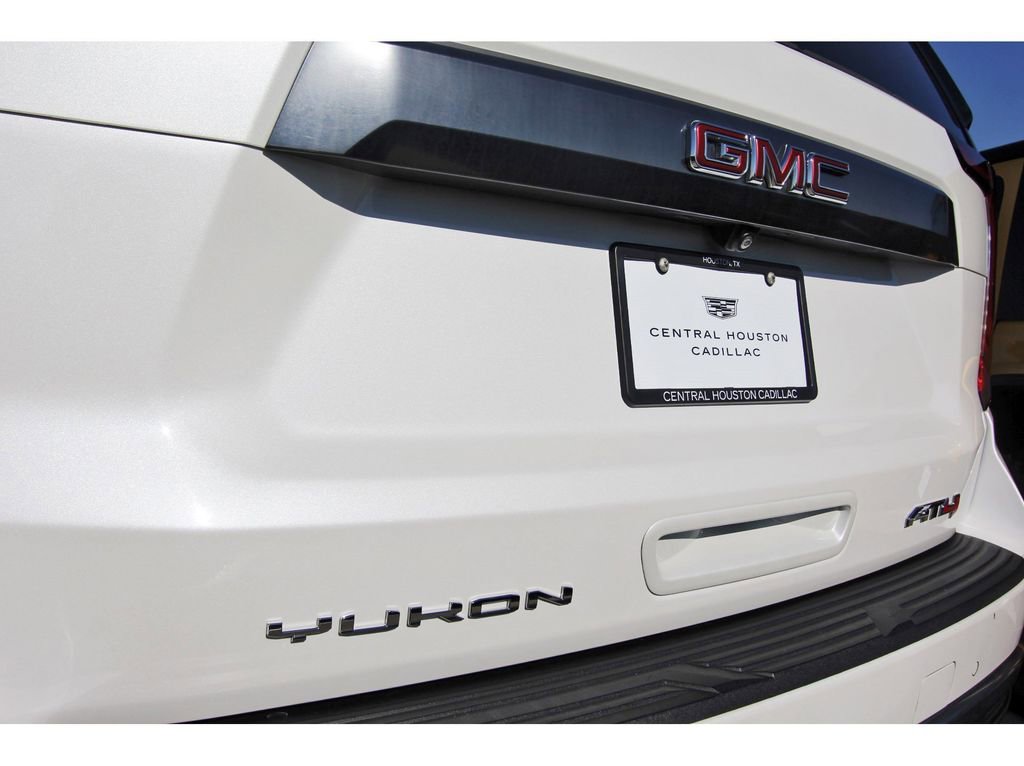 Used 2024 GMC Yukon AT4 w/ Technology Package image 30