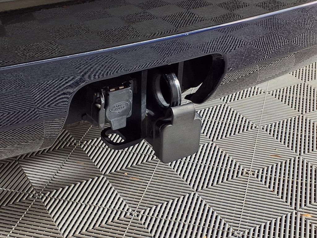Used 2023 Land Rover Discovery HSE R-Dynamic image 17