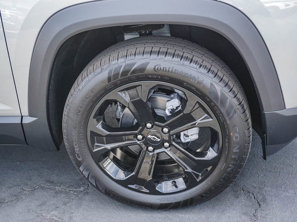 New 2026 Chevrolet Equinox LT w/ Midnight Edition FWD image 9