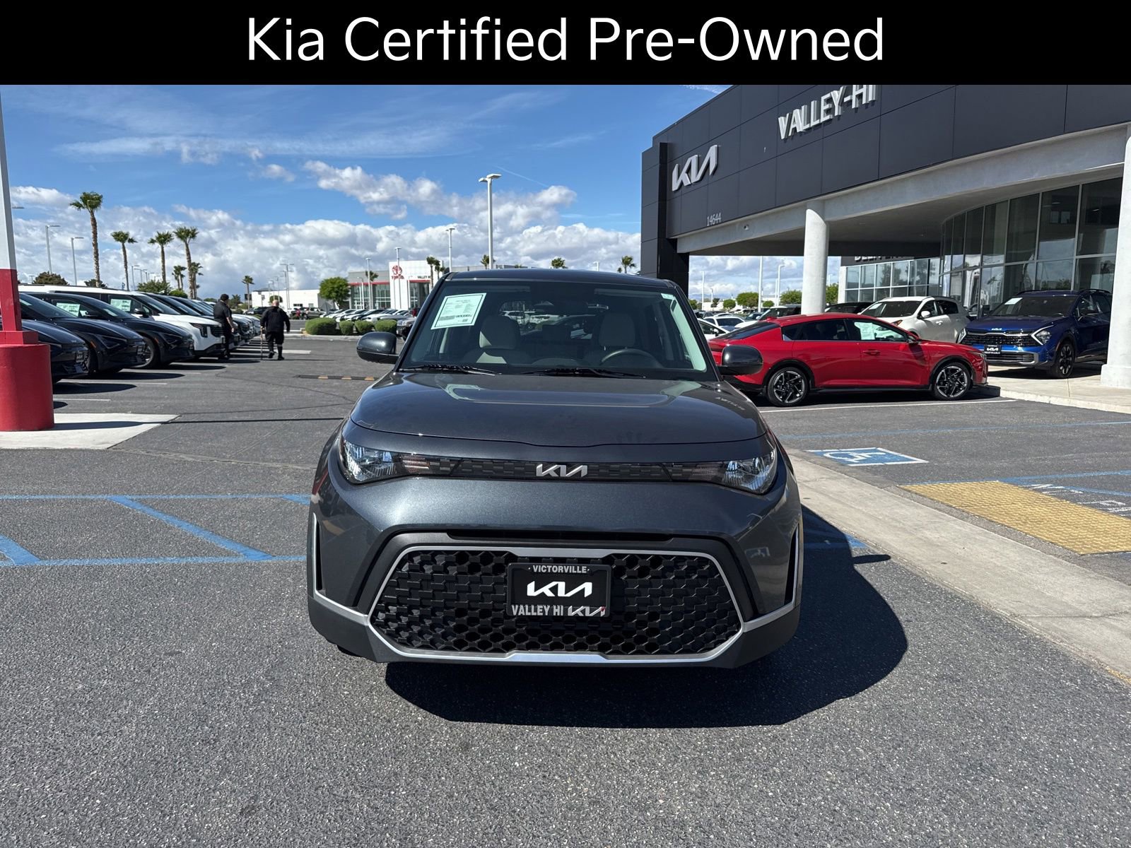 Certified 2025 Kia Soul LX w/ LX Technology Package FWD image 2