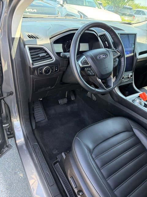 Used 2024 Ford Edge SEL w/ Convenience Package image 11