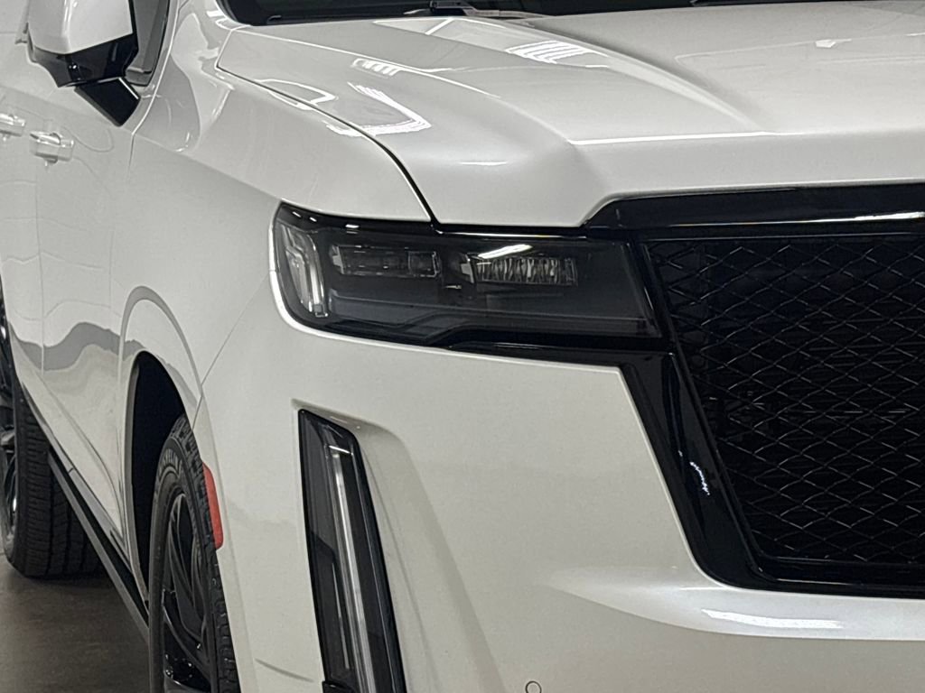 Certified 2023 Cadillac Escalade Sport w/ LPO, ONYX Package image 5