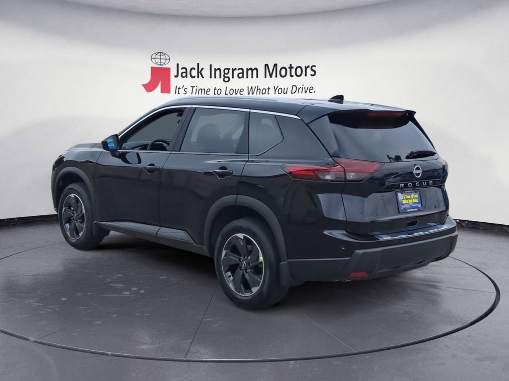 New 2026 Nissan Rogue SV image 3