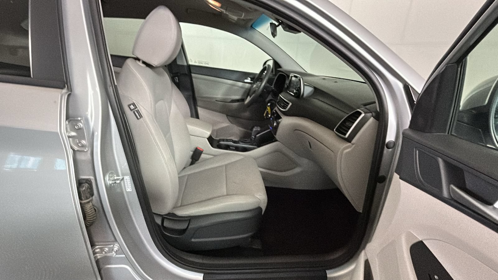 Used 2021 Hyundai Tucson SE FWD image 35