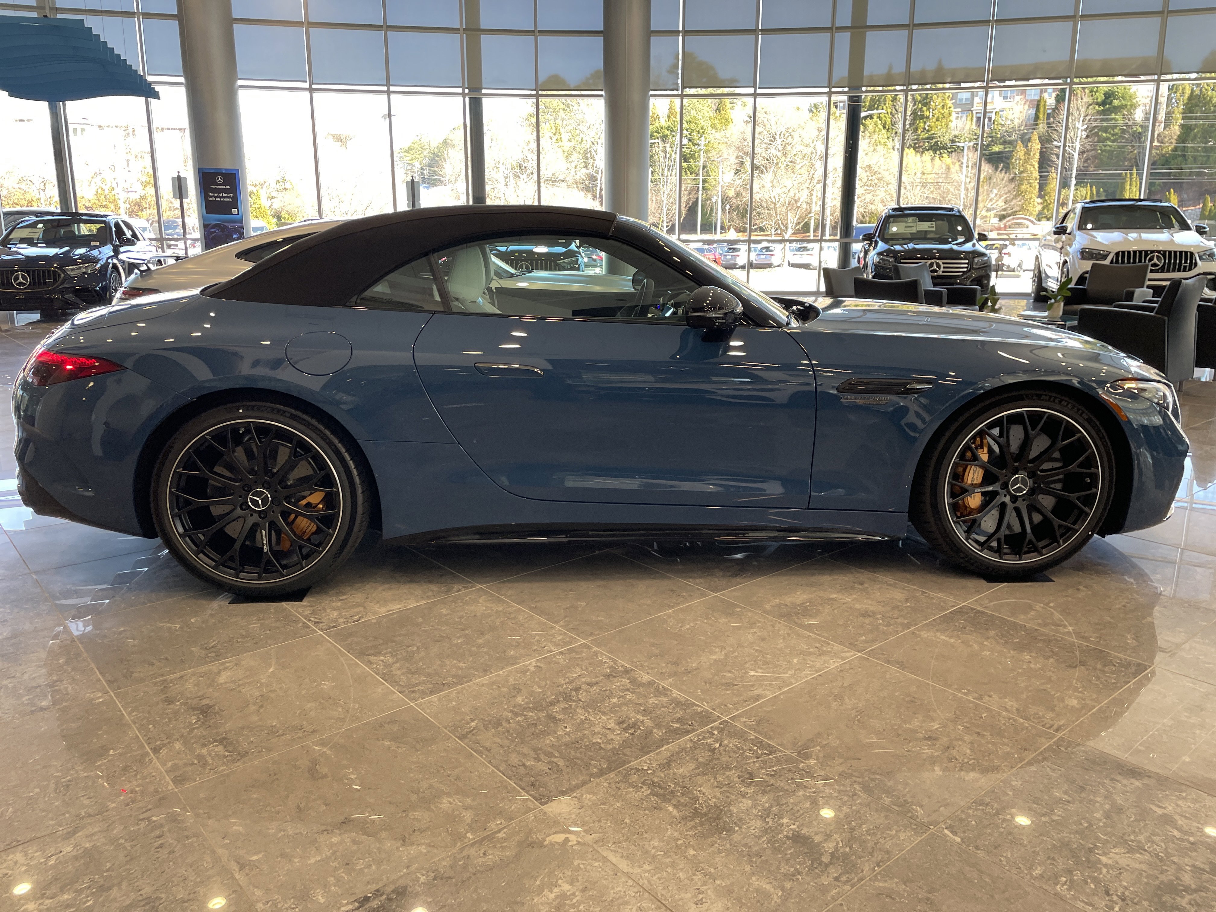 New 2026 Mercedes-Benz SL 63 AMG S e Performance 4MATIC image 9