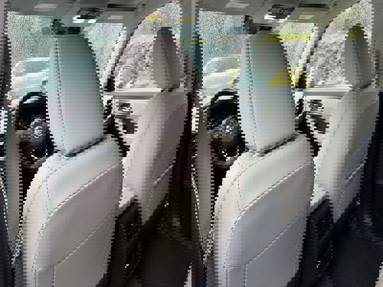 Used 2023 Nissan Rogue SL w/ SL Premium Package image 10