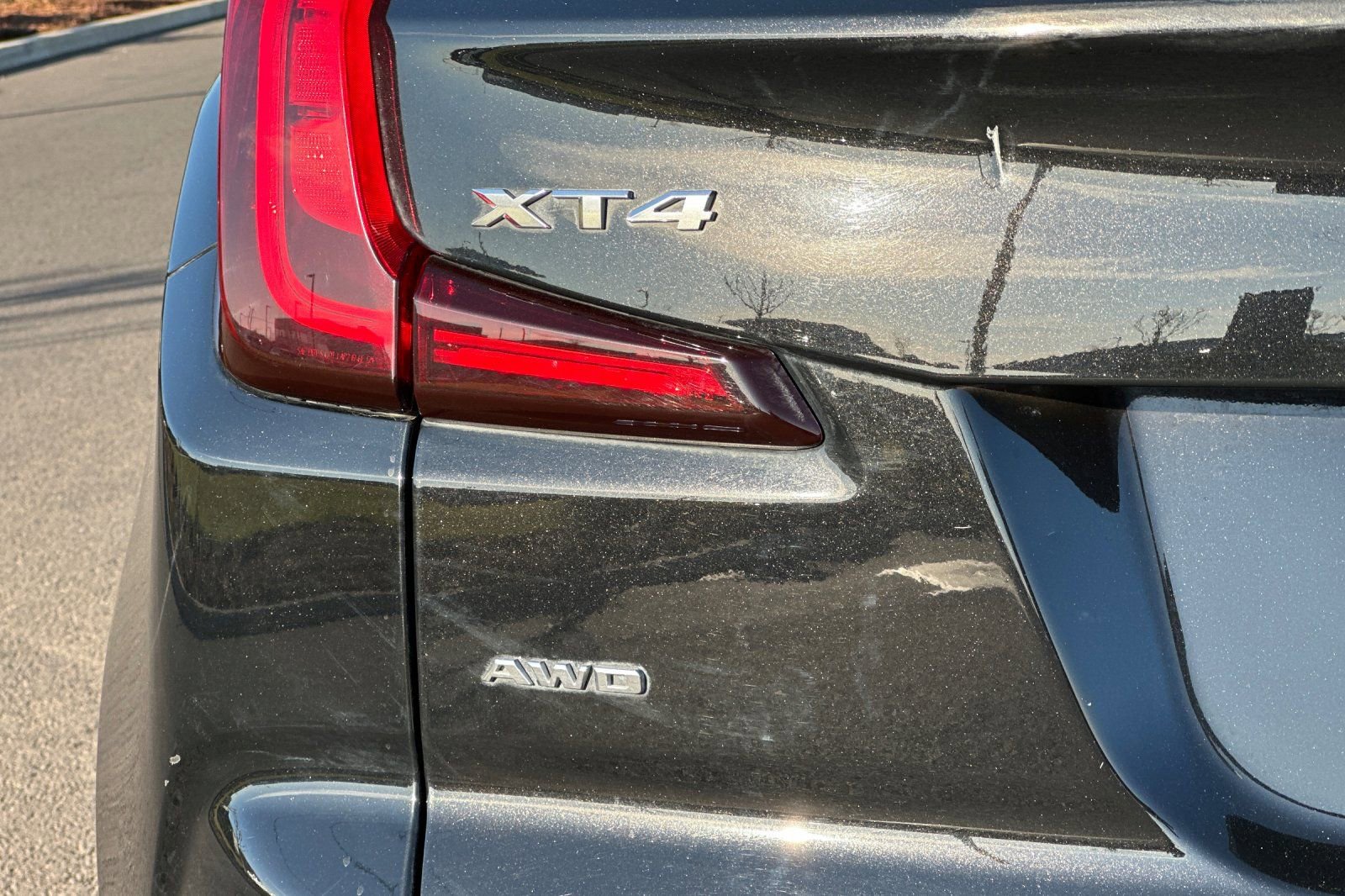 Used 2023 Cadillac XT4 Premium Luxury image 32