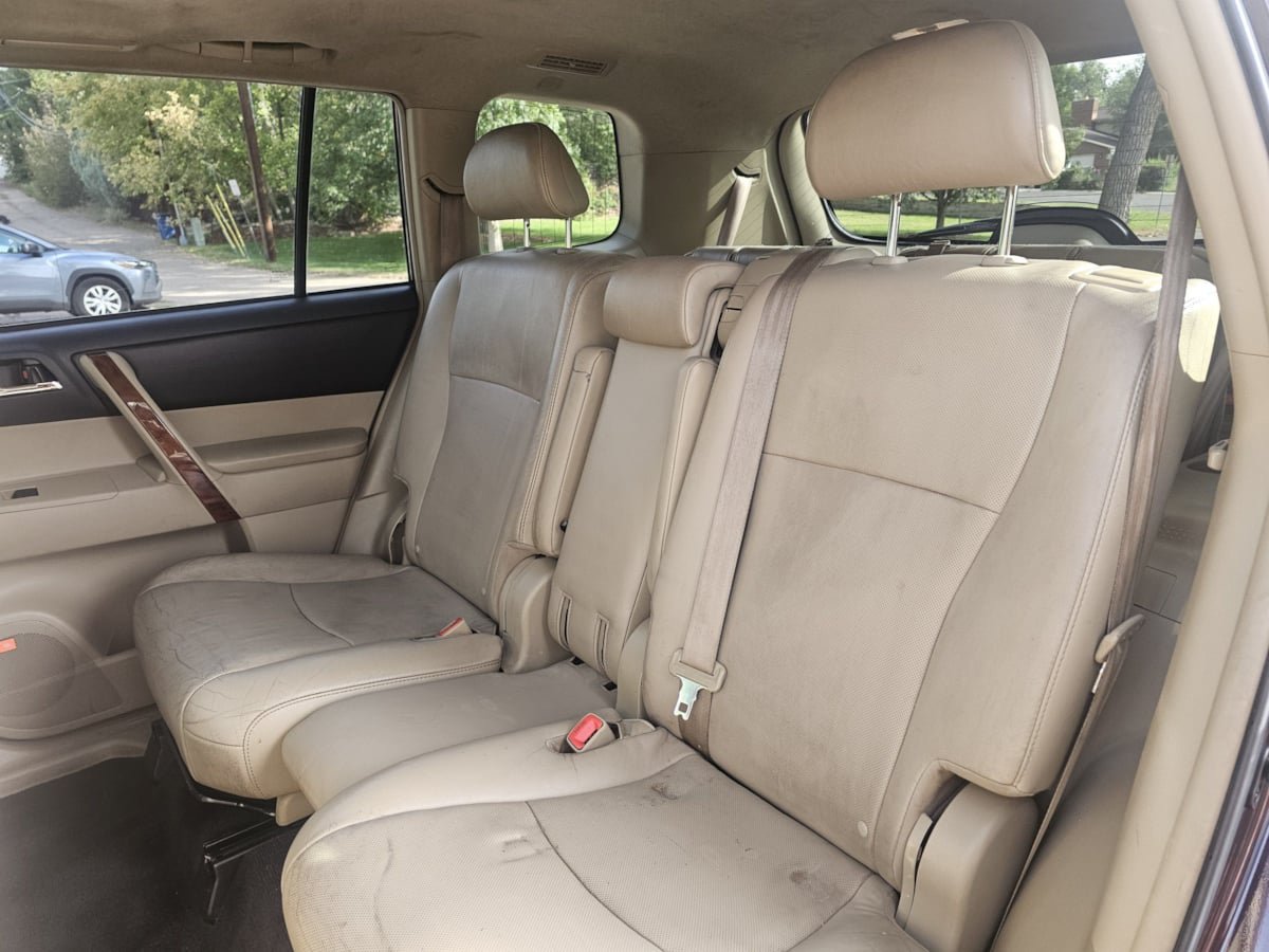Used 2013 Toyota Highlander Limited FWD image 29