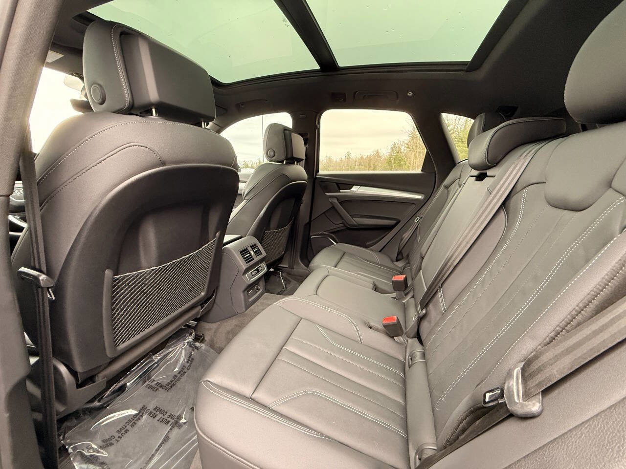 Used 2024 Audi Q5 2.0T Premium w/ Summer of Audi Package image 18