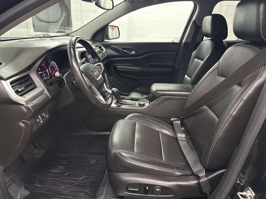 Used 2017 GMC Acadia SLT AWD/4WD image 19