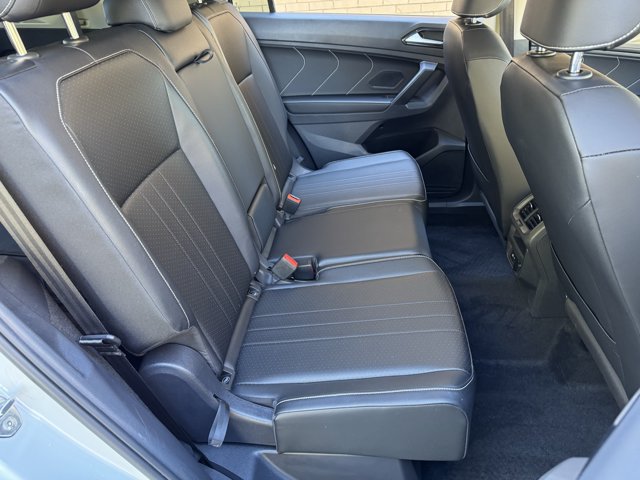 Used 2022 Volkswagen Tiguan SE FWD image 9
