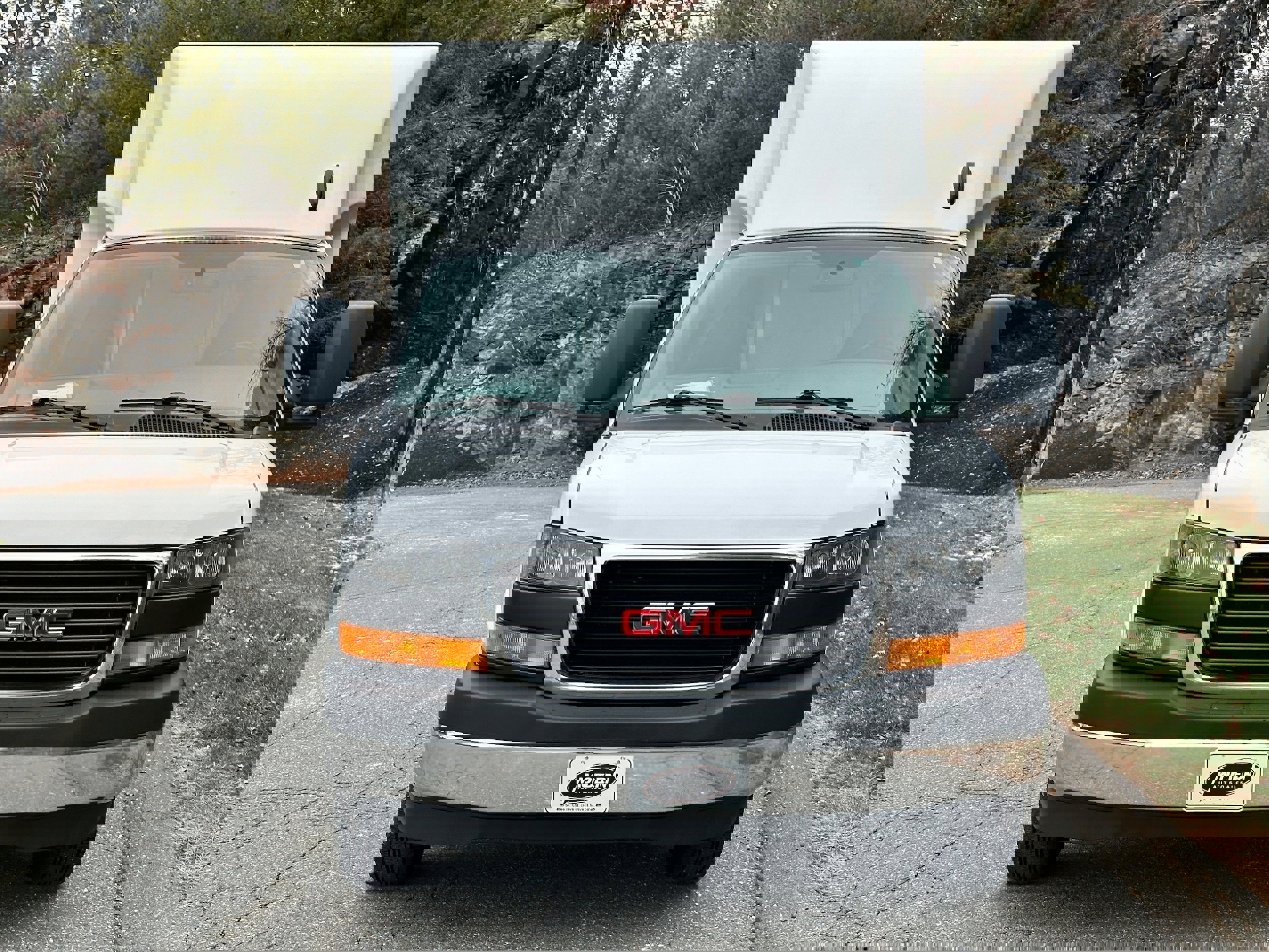 Used 2022 GMC Savana 3500 w/ Power Convenience Package image 5