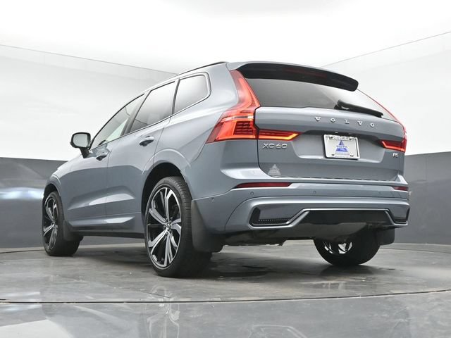 Used 2023 Volvo XC60 B5 Ultimate w/ Climate Package FWD image 16