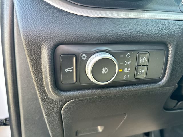 Used 2020 Ford Explorer XLT w/ Equipment Group 202A AWD/4WD image 48
