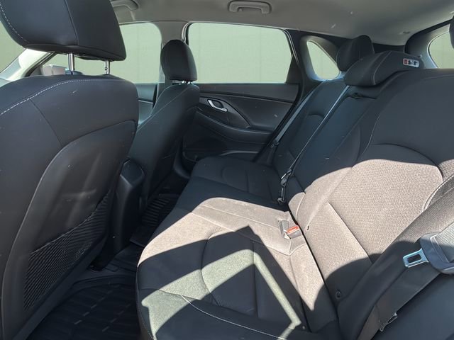 Used 2018 Hyundai Elantra GT FWD image 22