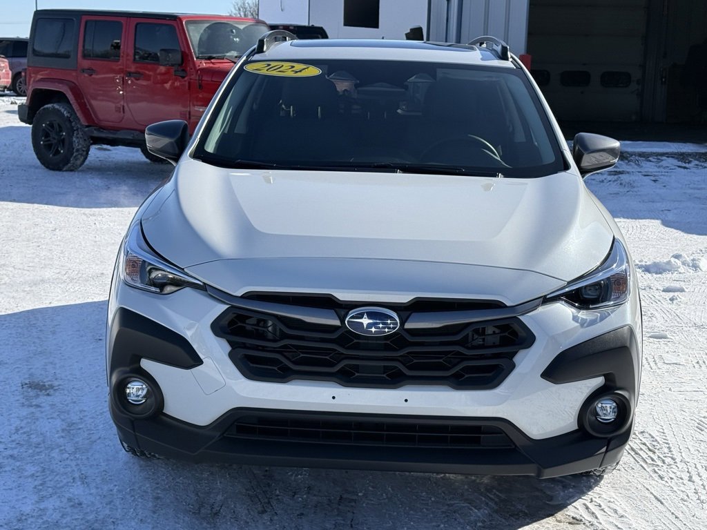 Used 2024 Subaru Crosstrek 2.0i Premium image 3