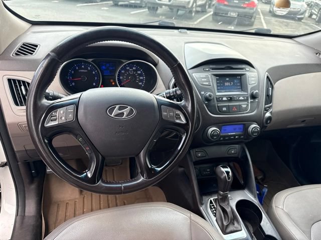 Used 2015 Hyundai Tucson Limited AWD/4WD image 14