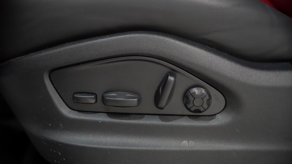 New 2025 Porsche Cayenne S image 24