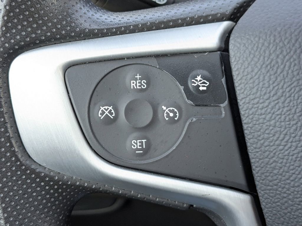 Used 2023 GMC Terrain SLE w/ Driver Convenience Package image 23