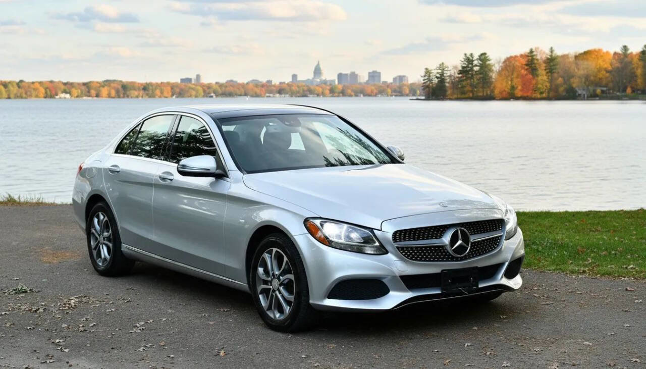 Used 2016 Mercedes-Benz C 300 4MATIC Sedan image 1