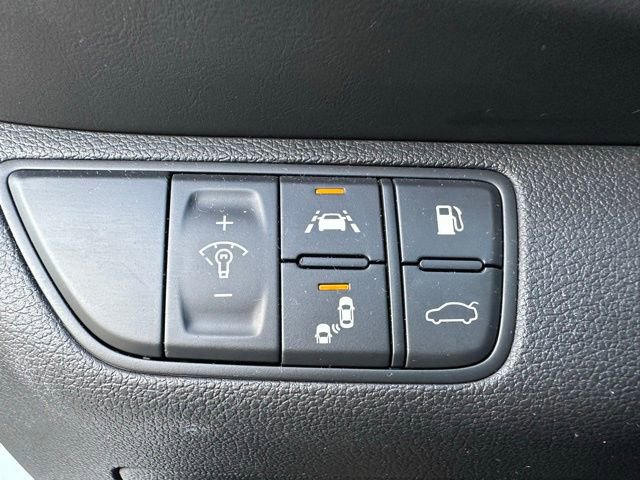 Used 2019 Genesis G70 3.3T Advanced w/ Sport Package image 25