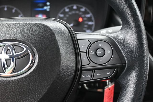 Used 2025 Toyota Corolla LE FWD image 22