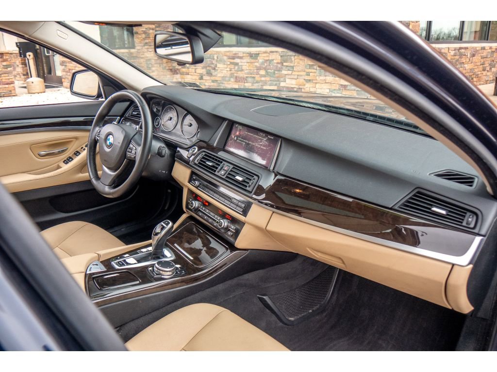 Used 2016 BMW 528i xDrive 528i xDrive image 13