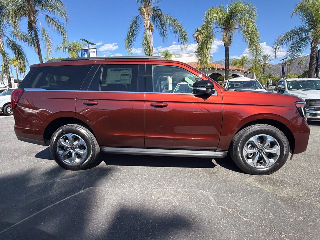 New 2027 Ford Expedition Active RWD image 14